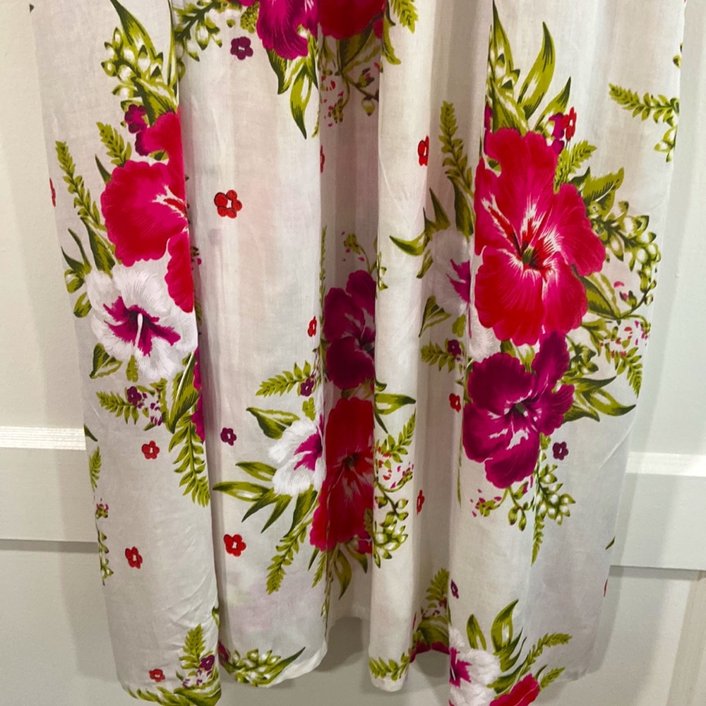 Summer Flower Dress - Picture 4 of 6